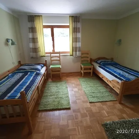 Apartmán Ferienwohnung Mit Eigenem Eingang, Kostenlosem W-lan Und Teilweise Neuer Ausstattung