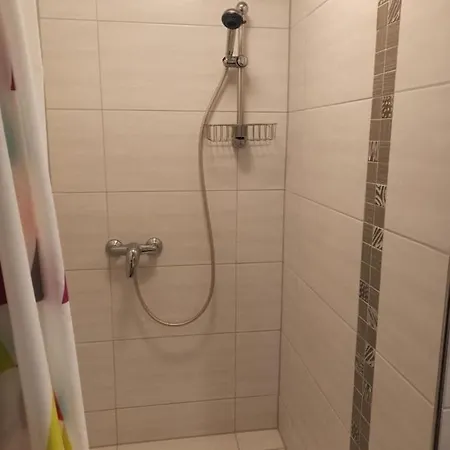 Ferienwohnung Mit Eigenem Eingang, Kostenlosem W-lan Und Teilweise Neuer Ausstattung * Wilhermsdorf (Furth)